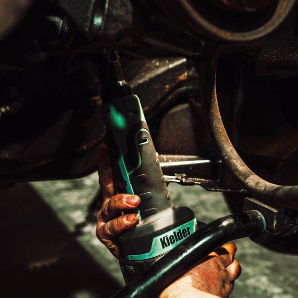 KWT-010 TYPE18 18v 3/8" Compact Ratchet (Kits)