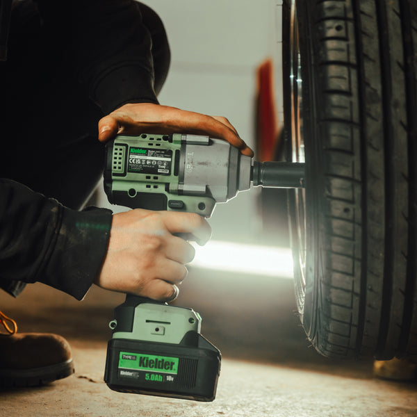 KWT-180-95 TYPE18 18v 1/2" Mid Torque Impact Wrench, 1 x 5.0Ah + Charger (Box)